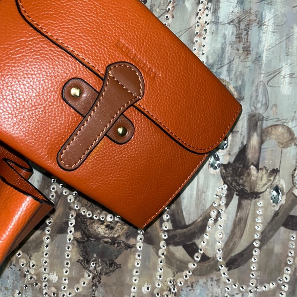 🏴󠁧󠁢󠁥󠁮󠁧󠁿👄🏴󠁧󠁢󠁥󠁮󠁧󠁿• ⚫️👅⚫️ BURBERRY x  Check Vibes ⚫️👅⚫️ - Picture 10 of 16